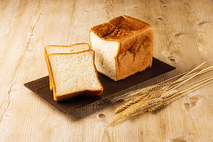 スクロップ生食パン“YUGONE”